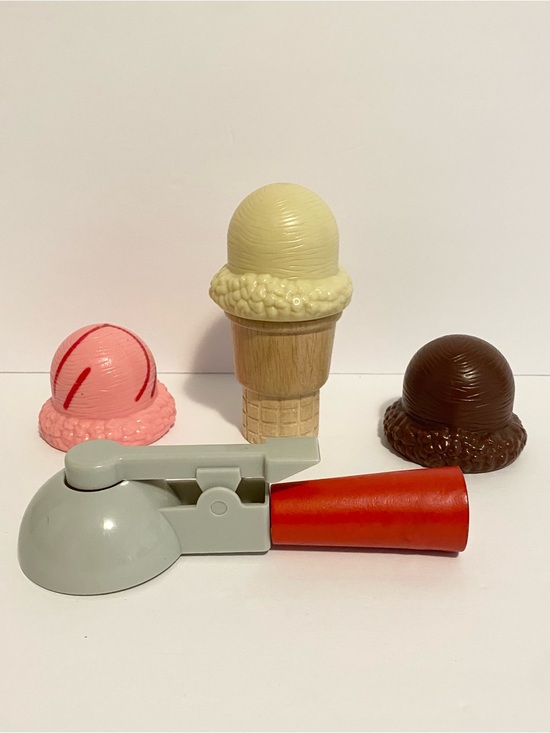 Melissa & Doug Other - Melissa & Doug Wooden Ice Cream Lot w Magnetic Scoop Cone Play Food Play Kitchen